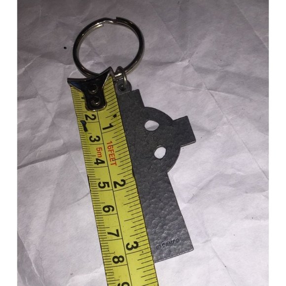 Vintage Celtic Trinity Cross Silver Pewter Key Chain - Picture 4 of 4